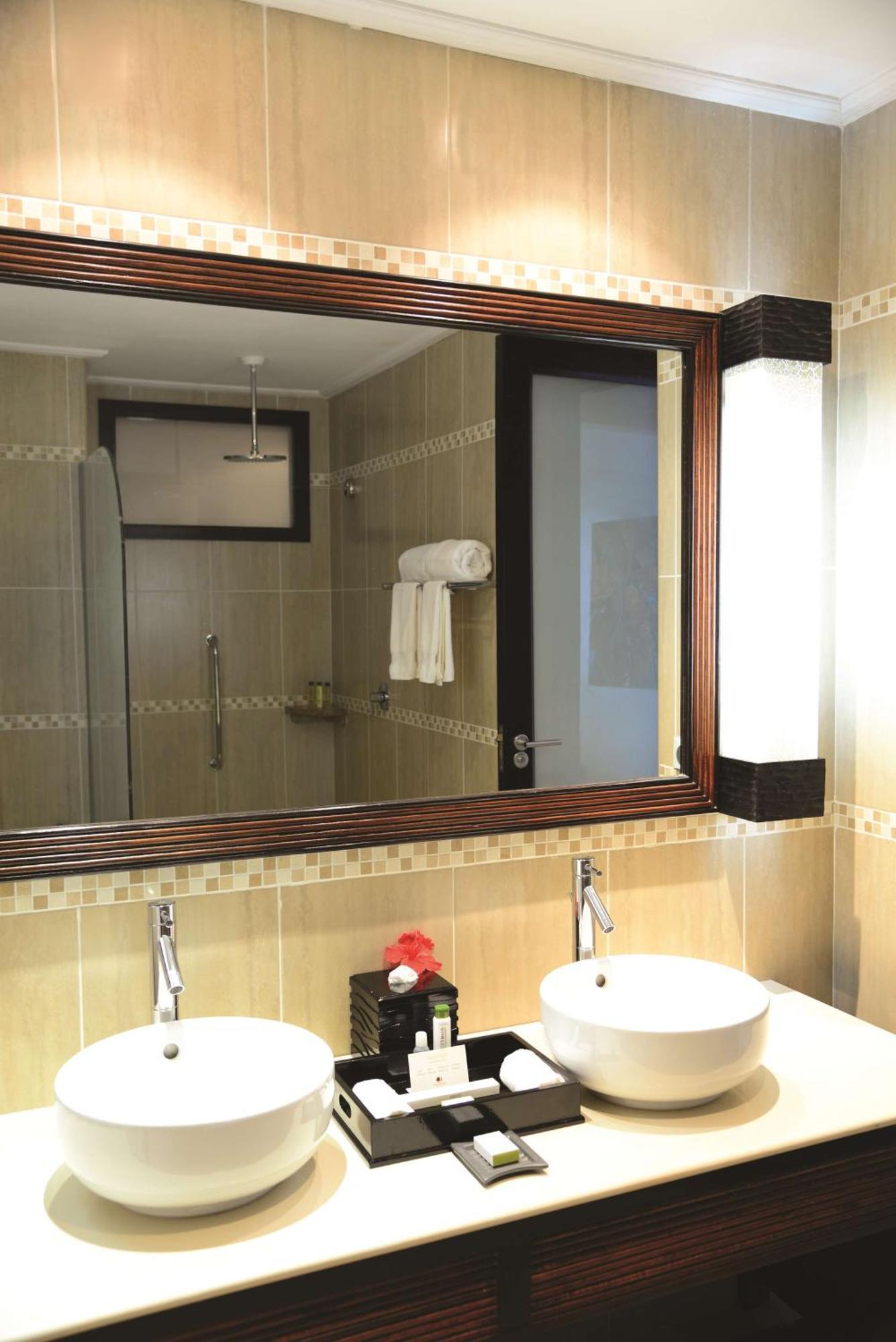 Doubletree By Hilton Seychelles Allamanda & Resort 4*
